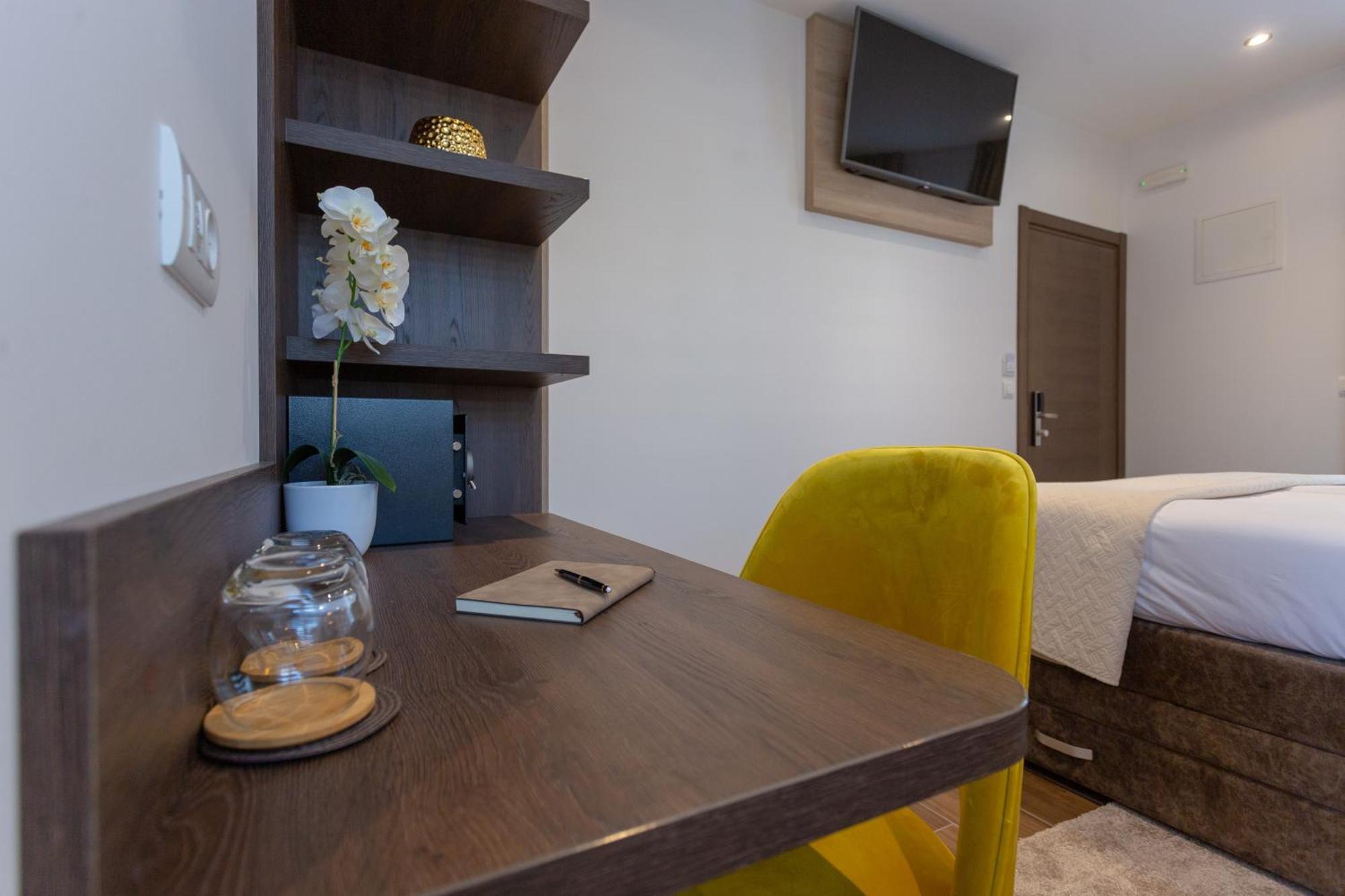 Villa Fortis B&B Τρογκίρ Δωμάτιο φωτογραφία
